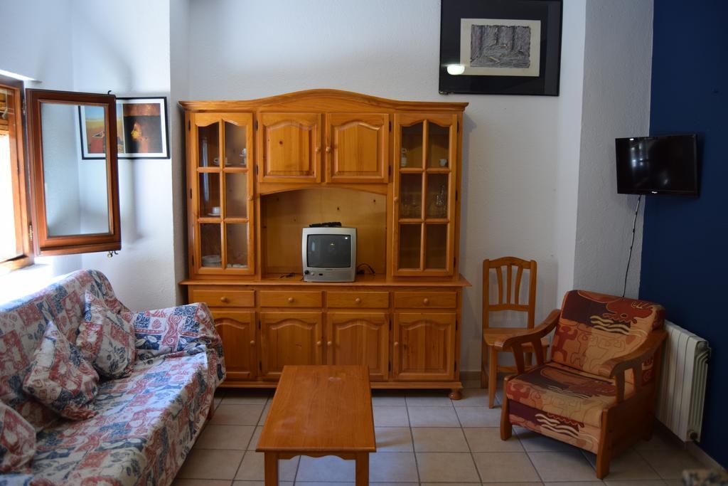 Apartaments Bizanti ซานต์ มาร์ติ เดมปูริเยส ภายนอก รูปภาพ