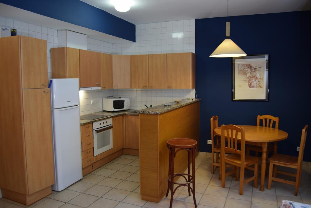 Apartaments Bizanti ซานต์ มาร์ติ เดมปูริเยส ภายนอก รูปภาพ